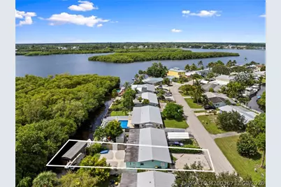 30 SW Hideaway Place, Stuart, FL 34994 - Photo 1