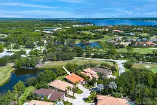 724 SW Pebble Ln, Palm City, FL 34990 - Photo 1