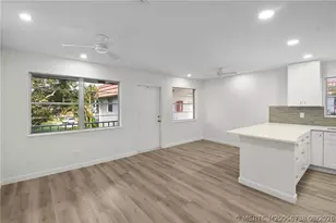 2600 SE Ocean Blvd, Stuart, FL 34996 - Photo 9