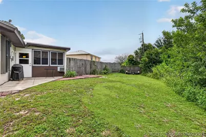 272 SW Ewing Avenue, Port Saint Lucie, FL 34983 - Photo 5