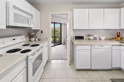 4646 SW Lorne Court, Palm City, FL 34990 - Photo 11