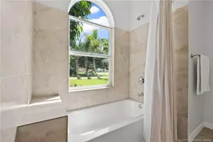601 SE Barr St, Port Saint Lucie, FL 34984 - Photo 23