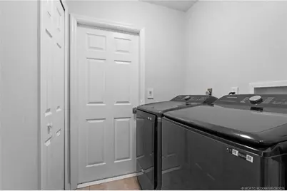 601 SE Barr Street, Port Saint Lucie, FL 34984 - Photo 29