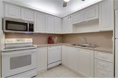 10083 42nd Terrace S #123, Boynton Beach, FL 33436 - Photo 13