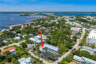 660 SW Bryant Ave, Stuart, FL 34994 - Photo 1