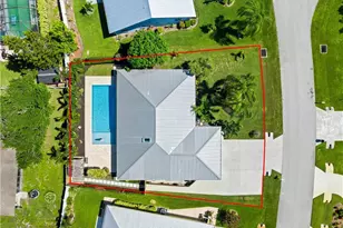 2040 NE Acapulco Dr, Jensen Beach, FL 34957 - Photo 45