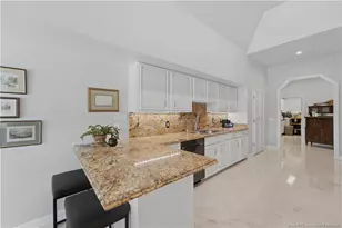 11586 SE Plandome Dr, Hobe Sound, FL 33455 - Photo 9