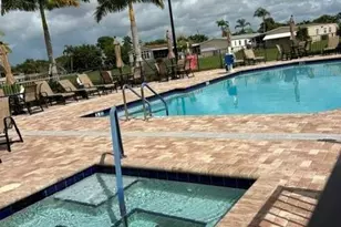 6055 Seashore Dr, Lake Worth, FL 33462 - Photo 11