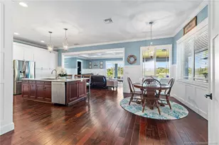 1109 NE Bayside Pl, Jensen Beach, FL 34957 - Photo 25
