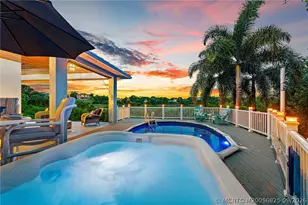 1109 NE Bayside Pl, Jensen Beach, FL 34957 - Photo 7