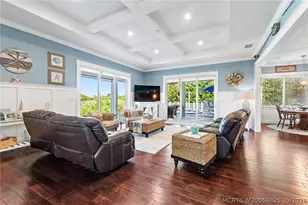 1109 NE Bayside Pl, Jensen Beach, FL 34957 - Photo 17
