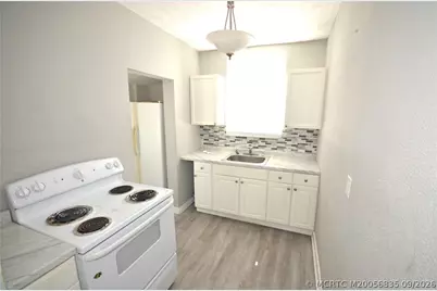 649 SW Cleveland Avenue, Stuart, FL 34994 - Photo 17