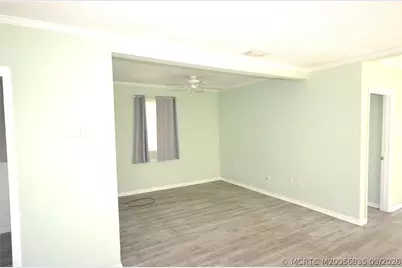 649 SW Cleveland Avenue, Stuart, FL 34994 - Photo 7