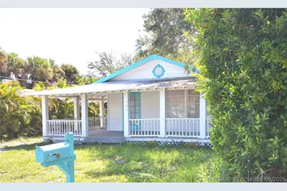 649 SW Cleveland Avenue, Stuart, FL 34994 - Photo 1