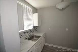 649 SW Cleveland Ave, Stuart, FL 34994 - Photo 19