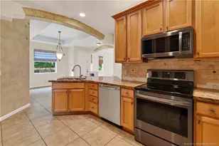 480 NW Red Pine Way, Jensen Beach, FL 34957 - Photo 21