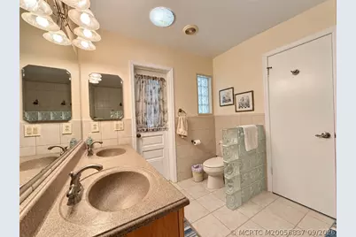 1505 SW Saint Andrews Drive, Palm City, FL 34990 - Photo 37