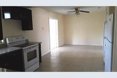 1125 Hemlock Circle, Fort Pierce, FL 34947 - Photo 3