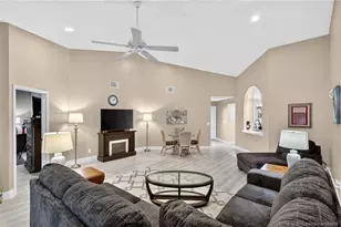 6011 SE Martinique Dr, Stuart, FL 34997 - Photo 19