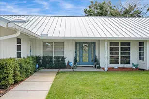 594 SW Thornhill Ln, Palm City, FL 34990 - Photo 9