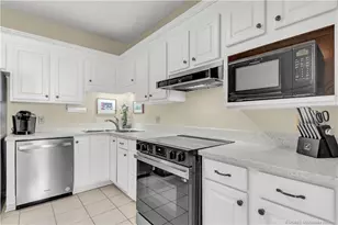 2560 NW Seagrass Dr, Palm City, FL 34990 - Photo 11