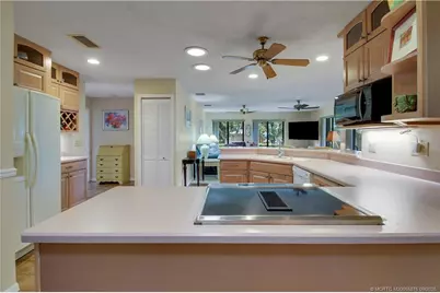8303 SE Cumberland Circle, Hobe Sound, FL 33455 - Photo 17