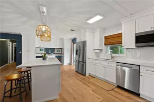 5906 Papaya Dr, Fort Pierce, FL 34982 - Photo 9