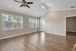 257 SE Kitching Cir, Stuart, FL 34994 - Photo 3