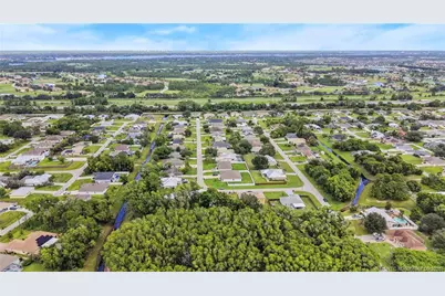 411 SW Namoit Place, Port Saint Lucie, FL 34953 - Photo 25