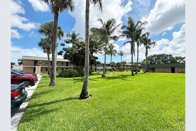 1041 SE Monterey Road #2-15, Stuart, FL 34994 - Photo 13