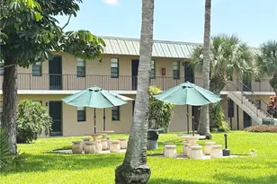 1041 SE Monterey Rd, Stuart, FL 34994 - Photo 3