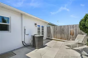 76 N El Mar Dr, Jensen Beach, FL 34957 - Photo 9