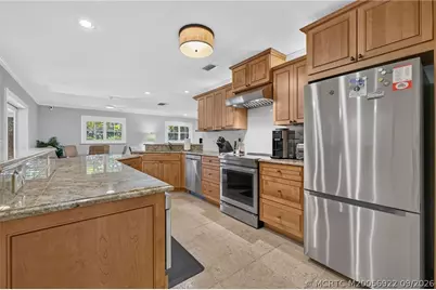 8 Admirals Walk, Sewalls Point, FL 34996 - Photo 9