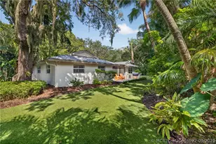 8 Admiral's Walk, Sewalls Point, FL 34996 - Photo 27