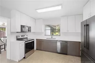 807 SE Weir St, Stuart, FL 34994 - Photo 13