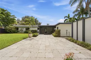 807 SE Weir St, Stuart, FL 34994 - Photo 33