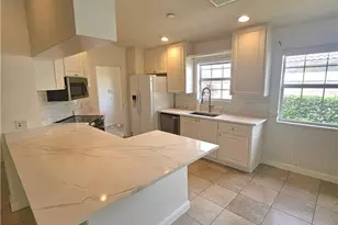 11208 SW Pembroke Dr, Port Saint Lucie, FL 34987 - Photo 7