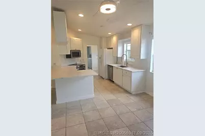 11208 SW Pembroke Drive, Port Saint Lucie, FL 34987 - Photo 13