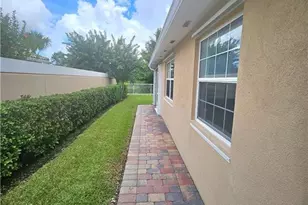 11208 SW Pembroke Dr, Port Saint Lucie, FL 34987 - Photo 39