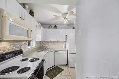 1909 SW Palm City Road #5H, Stuart, FL 34994 - Photo 17