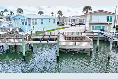 5 Nettles Boulevard, Jensen Beach, FL 34957 - Photo 17
