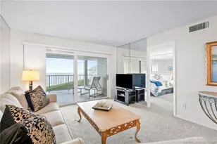 429 NE Tradewind Ln, Stuart, FL 34996 - Photo 11