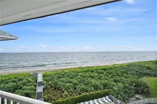 429 NE Tradewind Ln, Stuart, FL 34996 - Photo 1