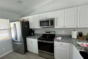 5860 SE Normandy Ave, Stuart, FL 34997 - Photo 3