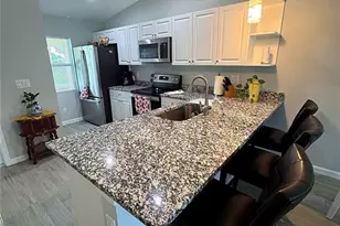 5860 SE Normandy Ave, Stuart, FL 34997 - Photo 5