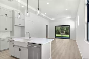 431 SE Via Sangro, Port Saint Lucie, FL 34952 - Photo 9