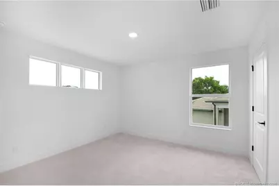 411 SE Via Sangro, Port Saint Lucie, FL 34952 - Photo 31