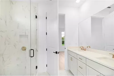 411 SE Via Sangro, Port Saint Lucie, FL 34952 - Photo 25