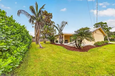 918 SW 36th Terrace, Palm City, FL 34990 - Photo 3
