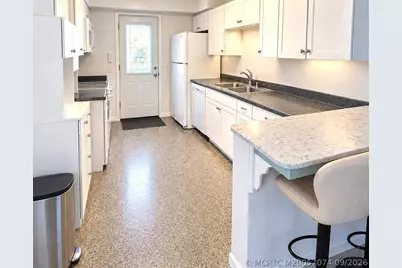 1621 NE Maureen Court NE, Jensen Beach, FL 34957 - Photo 3